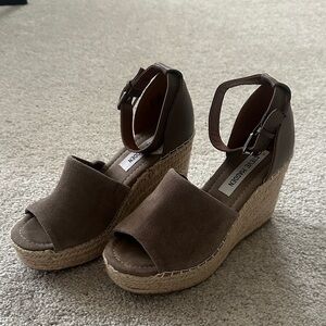 Steve Madden Taupe Suede Espadrille Wedge Sandals with Ankle Strap